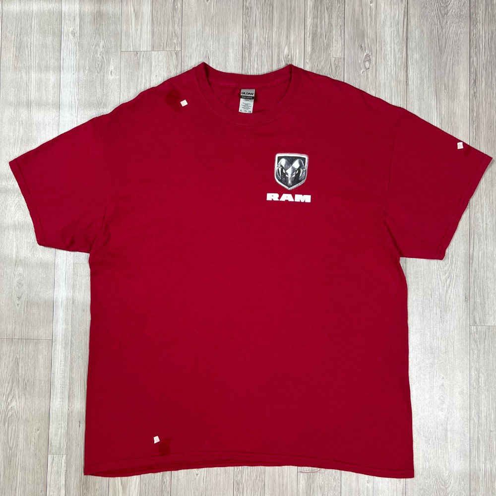 Size XL - Gildan Heavy Cotton Brand - Ram Hemi Vintage T-Shirt (LxW: 29x23 in)